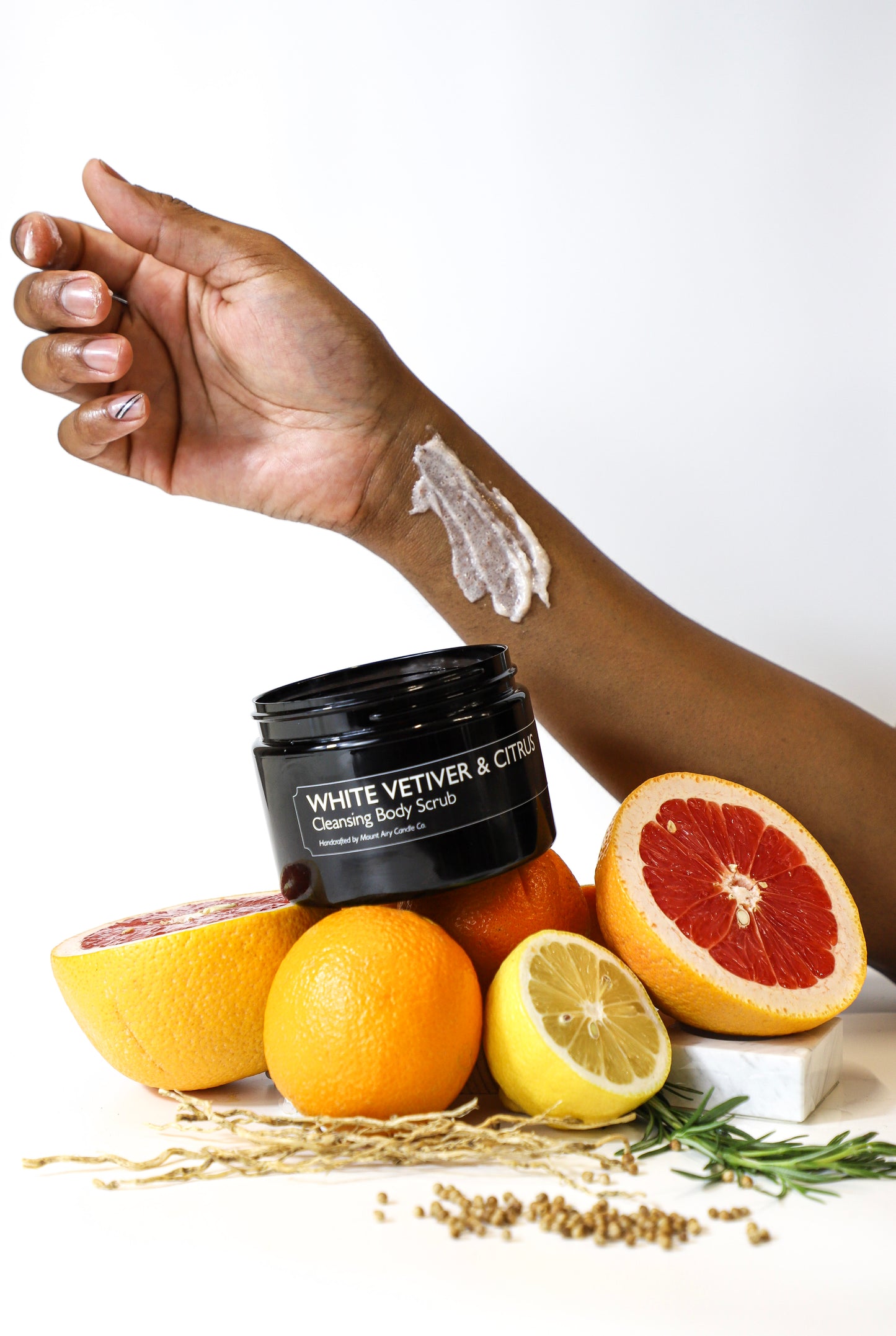 BODY SCRUB | WHITE VETIVER & CITRUS